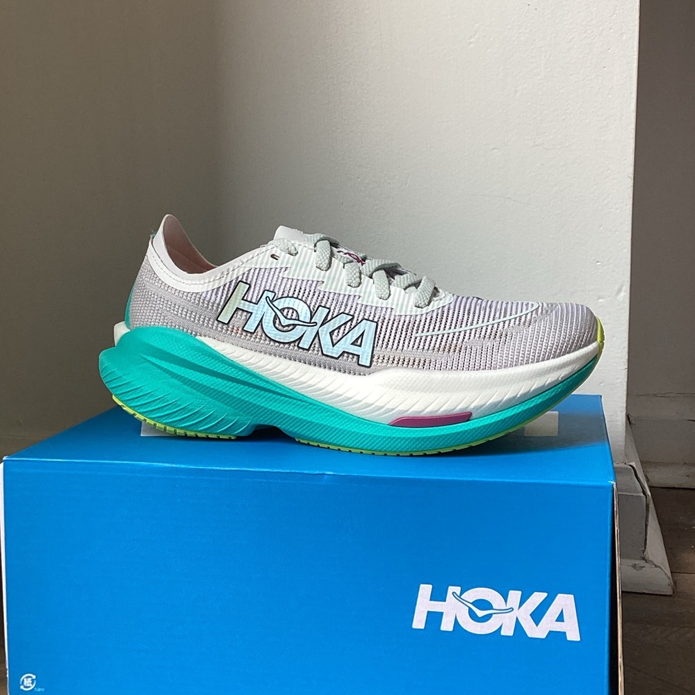 Women’s HOKA Mach X 2